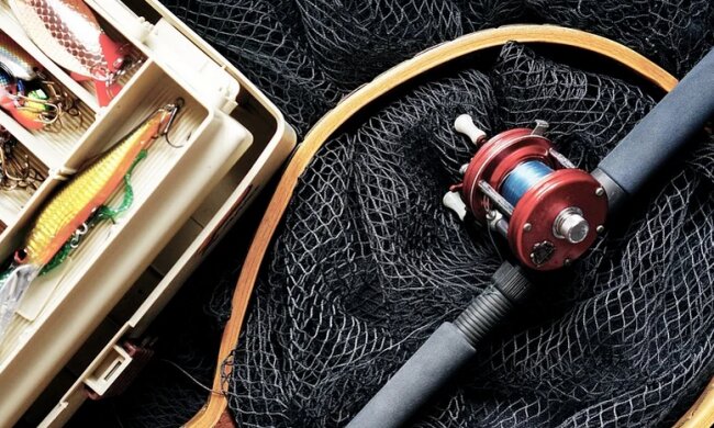 Tego połowu wędkarz długo nie zapomni. Aż trudno uwierzyć w to, co zobaczył wewnątrz złowionej ryby