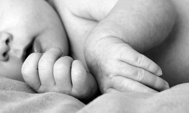 Z życia wzięte. "Synowa uznała, że potrzebuje przerwy i poszła do szpitala": My zostaliśmy sami z noworodkami, choć sami potrzebujemy odpoczynku