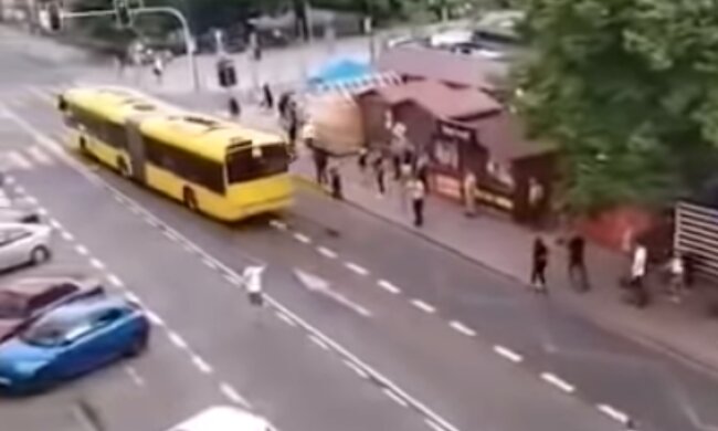 Wypadek w Katowicach/ YouTube @ Zarebsky Vlog