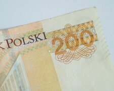 ZUS wypłaca dodatkowe 500 zł. Wystarczy spełnić jeden kluczowy warunek