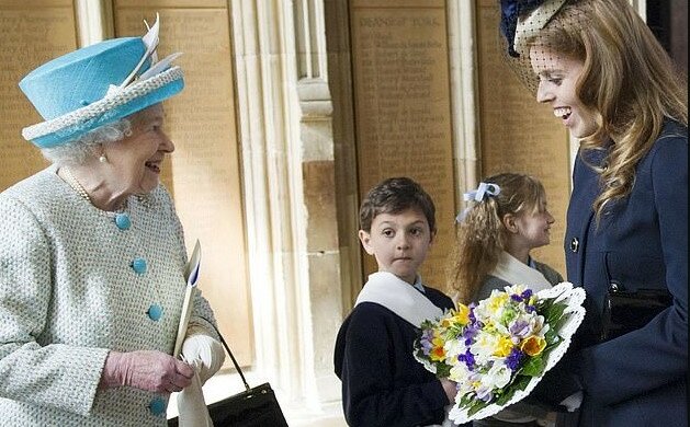 Królowa Elżbieta celebruje urodziny swojej wnuczki: "Wszystkiego najlepszego, Księżniczko Beatrycze!"