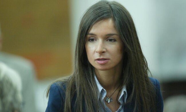 Niełatwe chwile w rodzinie Kaczyńskich. Marta Kaczyńska martwi się o córkę