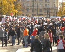 Protest, Warszawa/ YouTube: Głos Obywatelski