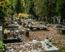 Sąd zakwestionował opłaty pobierane na cmentarzu. Niektórzy mogą odzyskać pieniądze