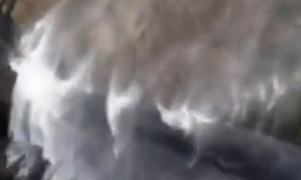 Odwrócony wodospad. Źródło: Twitter