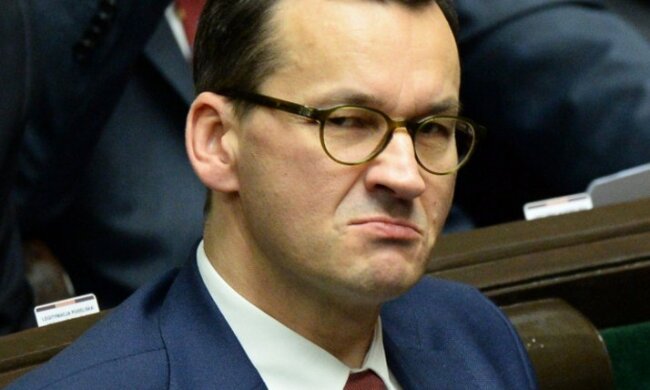 Mateusz Morawiecki pokazał zdjęcie z siostrami. Ich podobieństwo jest niesamowite [FOTO]