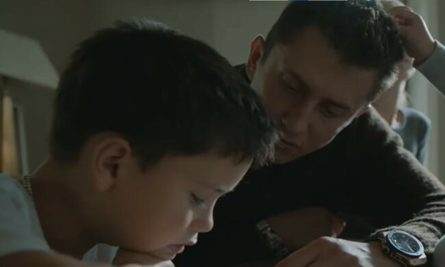 ojciec i syn, screen Youtube @nadyakidsshow7782