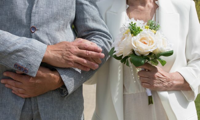 Z życia wzięte. "Mama zdecydowała się wyjść za mąż w wieku 63 lat": Nie mogłam sobie wyobrazić czegoś takiego