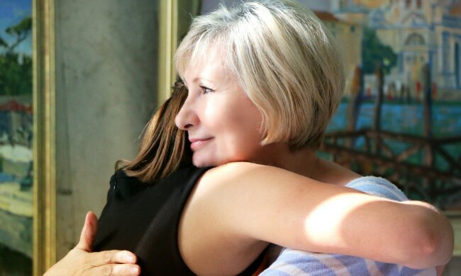 Babcia z wnuczką/Youtube