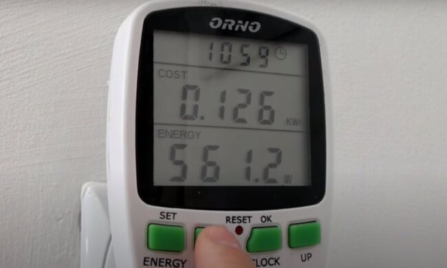 Licznik zużycia energii elektrycznej/YouTube @TeoriaElektryki