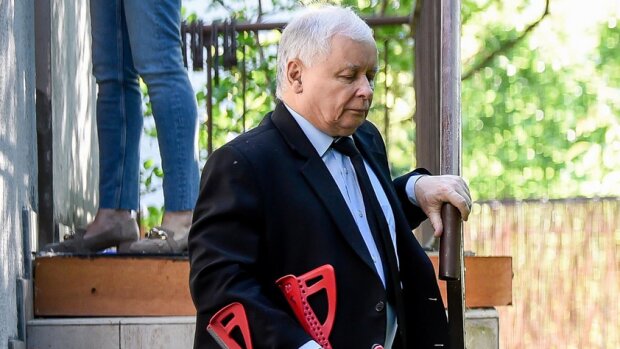 Kuzyn Jarosława Kaczyńskiego ujawnia szczegóły jego stanu zdrowia. Przy okazji zdradza od czego prezes jest uzależniony