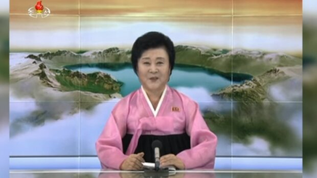 Prezenterka koreańskiej telewizji publicznej podbija internet. Kim jest i z czego słynie Ri Chun Hi