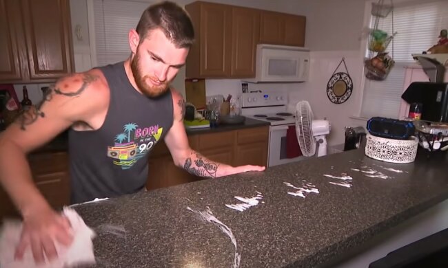 źródło: YouTube/Inside Edition