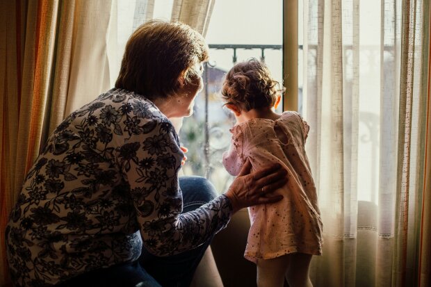 Z życia wzięte. "Córka podrzuca mi dzieci, kiedy tylko chce": Ja marzę o ciszy, ale zamiast tego mam płacz i bałagan