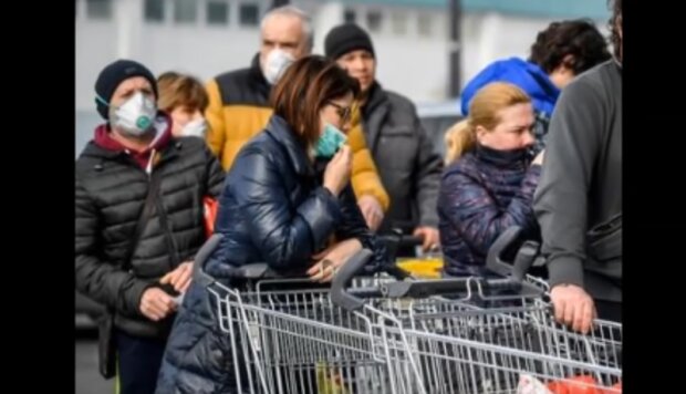 Zaskakujący finał próby zrobienia zakupów bez maseczki w jednym  polskich miast. Konieczna była interwencja policji