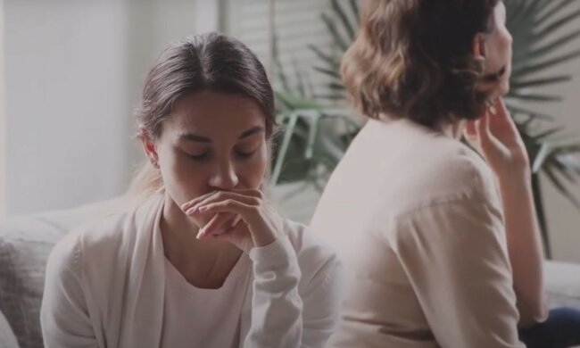 Synowa i teściowa, źródło: YouTube/Inner Toxic Relief