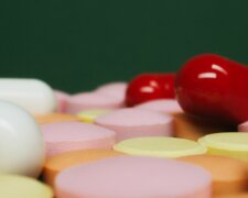 Polacy często sięgają po te leki. Nadużywane mogą zwiększać ryzyko zawału i udaru