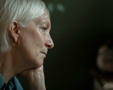 Z życia wzięte. "W wieku 63 lat spakowałam walizkę i wyszłam z mieszkania córki": Ich rozmowy za moimi plecami były bardziej bolesne niż samotność