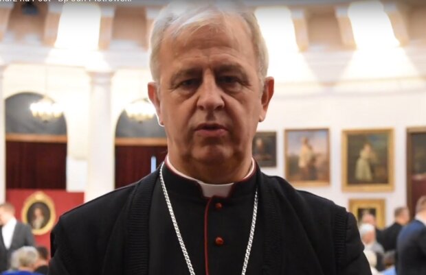 Biskup Jan Piotrowski/YT @misyjne.pl