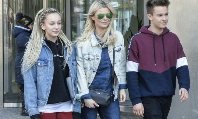 Byłe żony Wiśniewskiego wypowiedziały się na temat edukacji. Czy we wrześniu poślą dzieci do szkoły