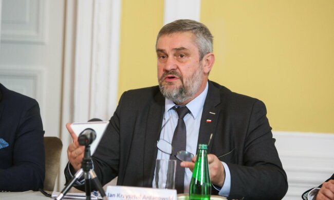 Szef resortu rolnictwa zaproponował rozwiązanie na zbliżający się kryzys na rynku pracy, źródło: WNP