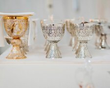 Z życia wzięte. "Wzięłam pożyczkę na komunię córki, żeby nie czuła się gorsza od innych": Do dziś spłacam tamtą decyzję