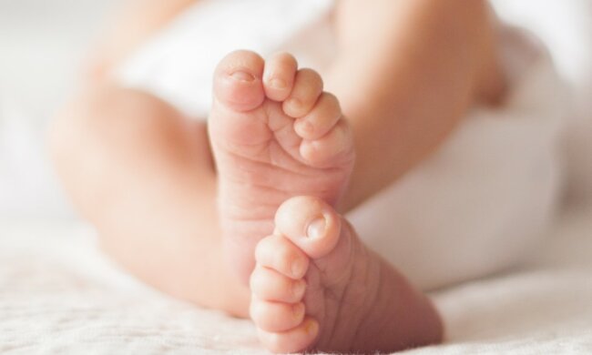 "Gigantyczne niemowlę" stało się prawdziwym hitem sieci. Wokół niego prawdziwa burza krytyki. Co się stało