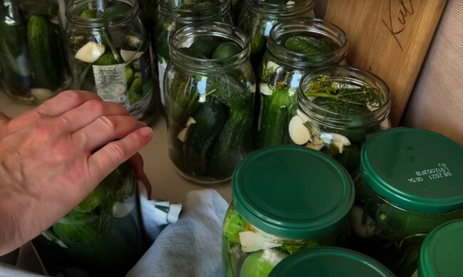 Kiszone ogórki, źródło: YouTube/Kulinarne przygody