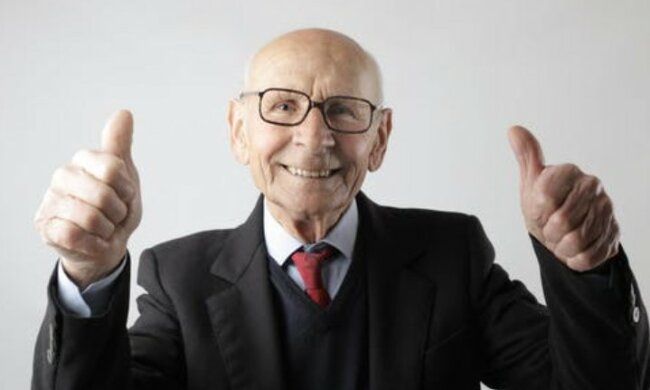 Media obiegła świetna wiadomość dla seniorów. Prognozy obniżenia emerytur przez koronawirusa nie sprawdziły się