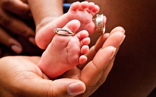 Świadectwo wiary młodej mamy. Gdy nic nie pomagało, uratowała ją modlitwa