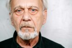 Z życia wzięte. "Dziadek odżył i znalazł kobietę, a my wpadliśmy w panikę": Bo przecież miłość po siedemdziesiątce pachnie utraconym spadkiem