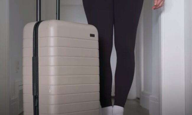 Walizka/YouTube @Hey Nadine