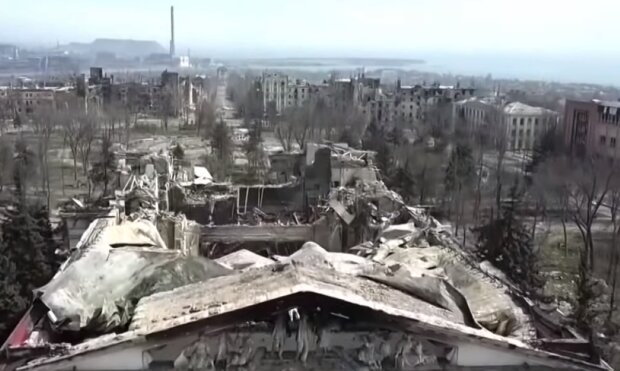 Zbombardowany Mariupol/YouTube @naTemat.pl