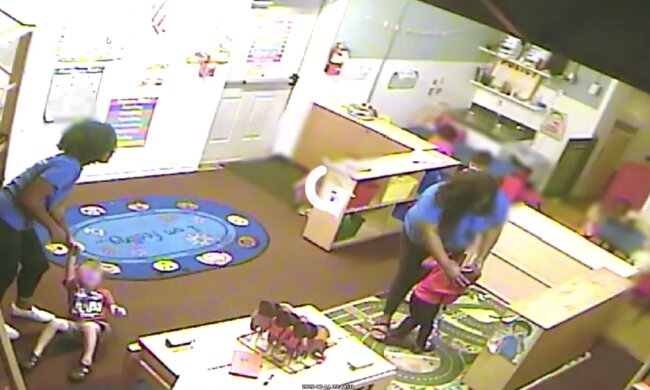 Agresywna przedszkolanka skarciła dziecko. Nagranie mrozi krew w żyłach. Jak tak można