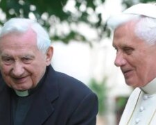 Papież Benedykt XVI pożegnał swojego brata / hotgist.com.ng