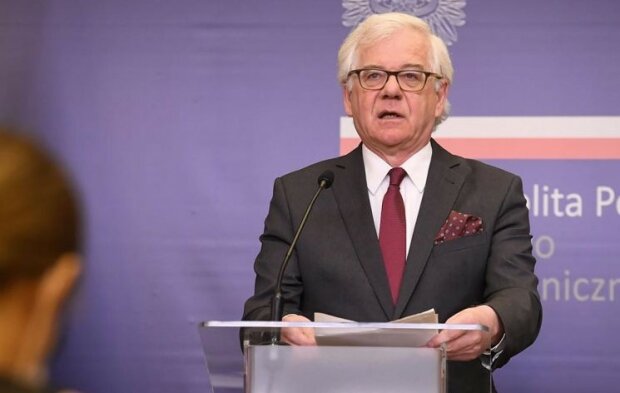 Jacek Czaputowicz ogłosił odejście z Ministerstwa Spraw Zagranicznych przed odgórną rekonstrukcją rządu. To już czwarta w tym tygodniu. Co się stało