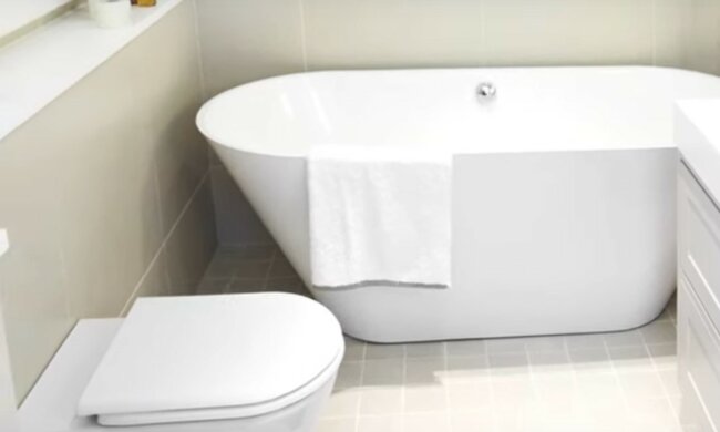 Czyszczenie toalety / YouTube: JASNA STRONA