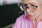 Z życia wzięte. Teściowa postanowiła wyrzucić mnie z własnego domu. Nie wiedziała, że jej syn wróci wcześniej i usłyszy każde jej słowo