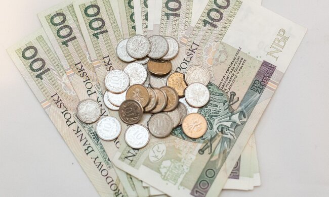 Nawet 2 tys. zł za wychowanie dzieci. Wielu rodziców wciąż nie korzysta z tego świadczenia