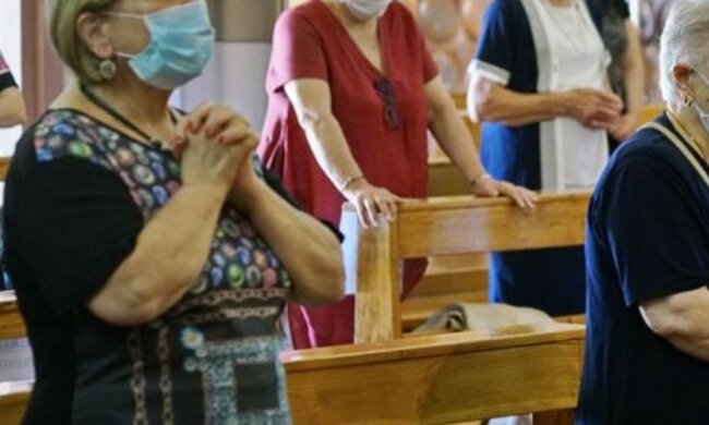 Sanepid pilnie poszukuje uczestników mszy świętej w jednym z polskich miast. Co się stało