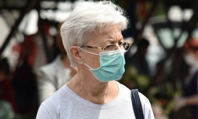 Maseczki ochronne nam szkodząi/screen Pixabay