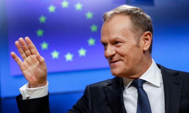 Donald Tusk przyłapany w dresie "prawdziwego Polaka". Jak się prezentował były premier [FOTO]