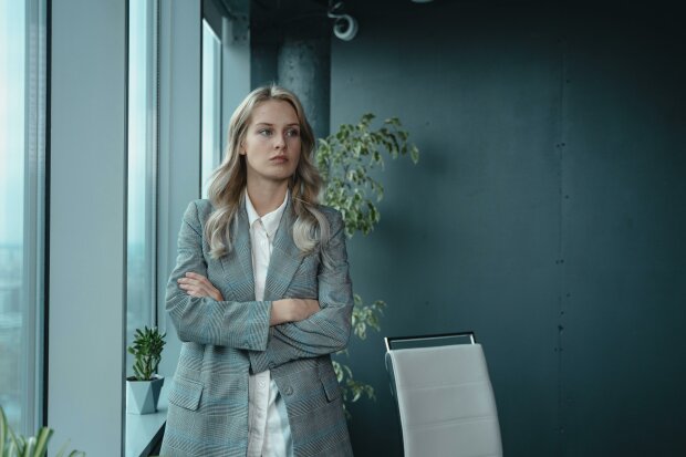 Z życia wzięte. "Nie mogę kupić choćby masła bez zgody męża": Tak wygląda moje życie, odkąd zabrał mi kartę