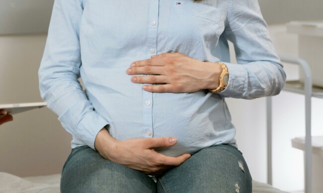 Z życia wzięte. "Zaszłam w ciążę, wierząc, że uratuję małżeństwo": Wtedy odkryłam, że kochanka mojego męża też nosi jego dziecko