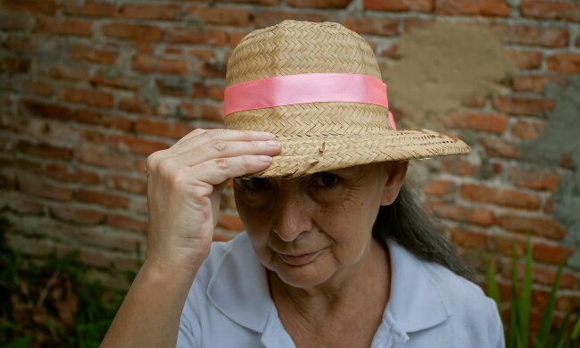 Z życia wzięte. "Wróciłam do kraju po latach ciężkiej pracy": Dzieci nawet nie wpuściły mnie do domu