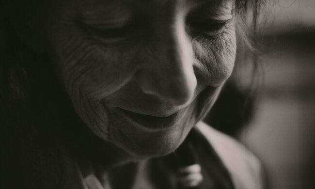 Z życia wzięte. "Gdy teściowa wyszła ze szpitala, od razu narzucono mi obowiązki opieki": Oczekiwano, że będę przychodzić do niej dwa razy dziennie