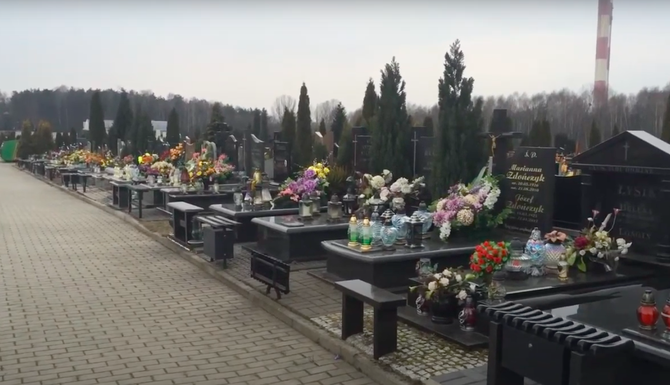 Rodzinna wizyta na cmentarz zamieniła się w koszmar. Czteroletni chłopiec zginął podczas rodzinnej wizyty