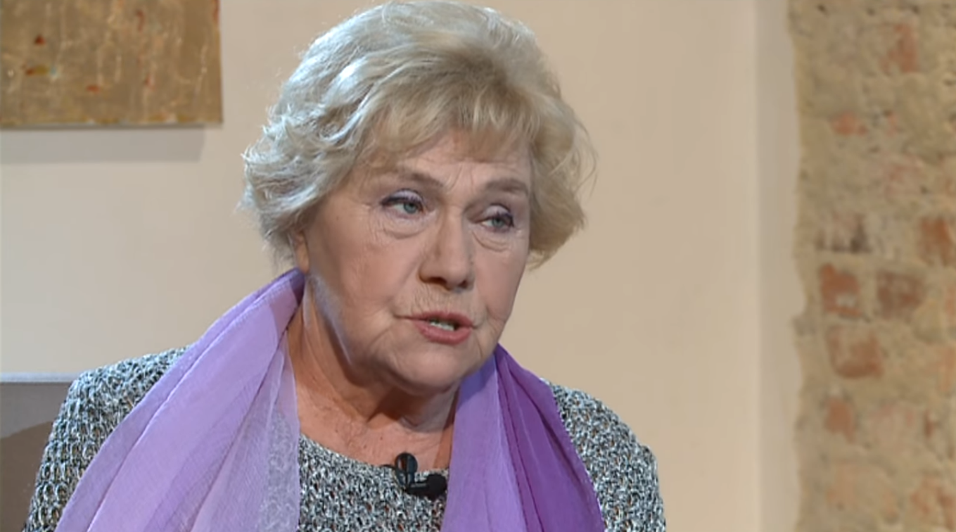 Teresa Lipowska nie pojawi się na ślubie Kasi Cichopek i Macieja Kurzajewskiego. "Nie mam zaproszenia, ale i tak bym nie poszła"