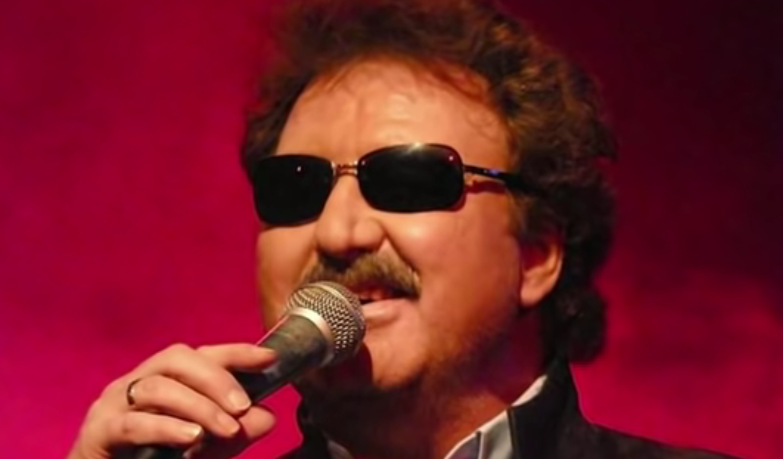 Nowe fakty w sprawie spadku po Krawczyku. Ekspert tłumaczy, co dalej