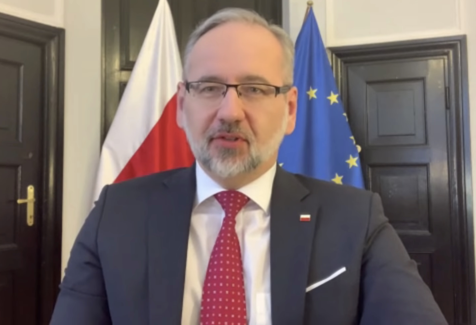 Pobili byłego ministra zdrowia. Napastnicy sami zgłosili się na policję